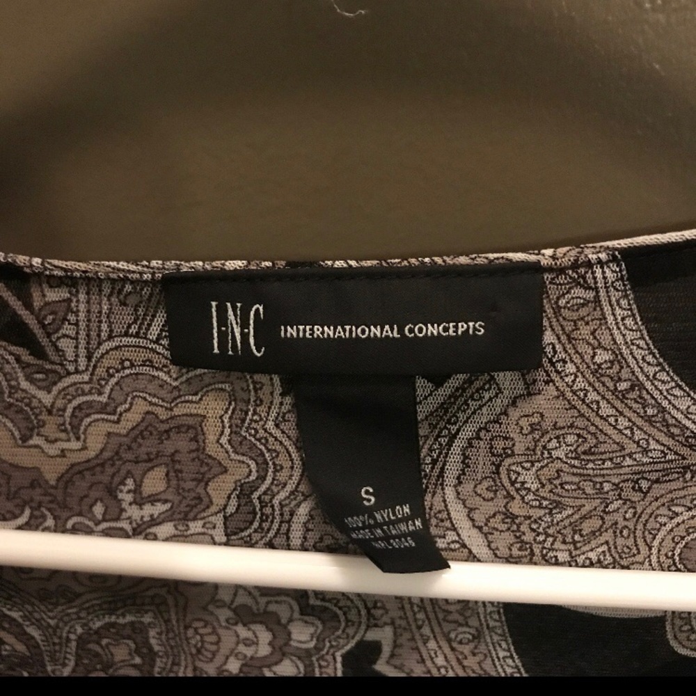 Blouse - Picture 3 of 6